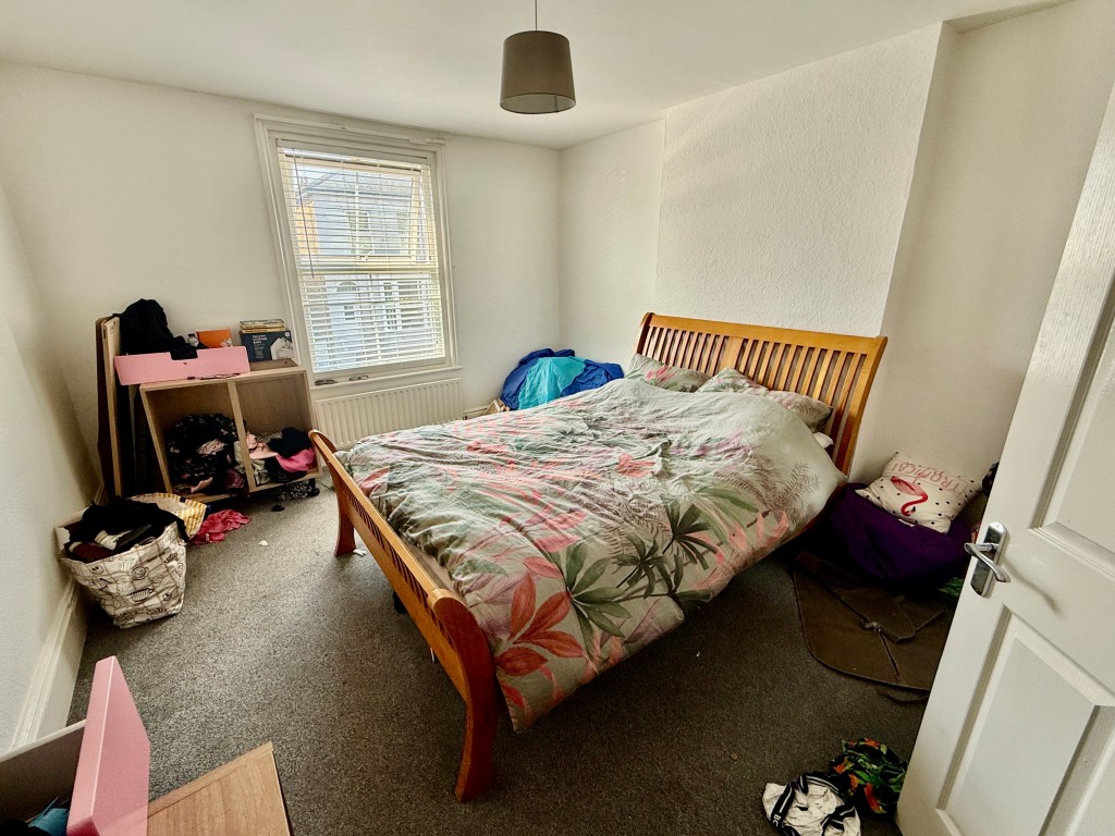 Lot: 69 - ATTRACTIVE PAIR OF SEMI-DETACHED HOUSES - 1 Mays Road - Bedroom one